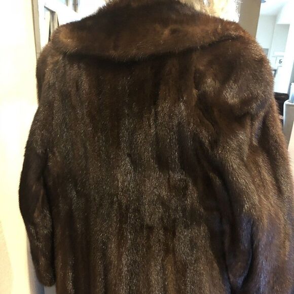 Stylish Soft Vintage Dark Brown Mink Coat - Picture 2 of 12